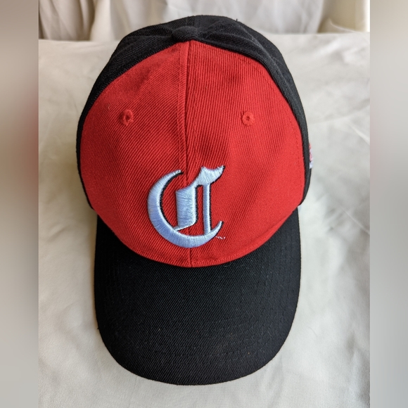 Cincinnati Reds 150 Year Anniversary Cap - Picture 2 of 5